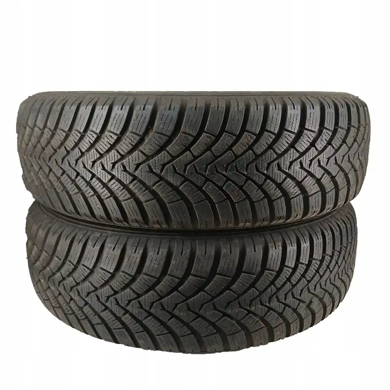 Zniżka 2x 215/65R17 opony zimowe Falken EuroWinter HS01 SUV 7mm (87178)