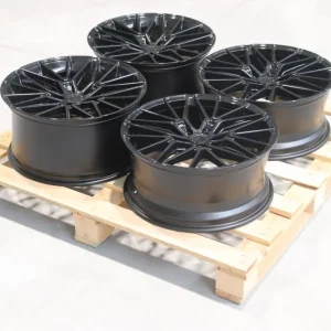 Set of JR38 19x8,5 ET40 + 19x9,5 ET45 5x114,3 Gloss Black Hit cenowy