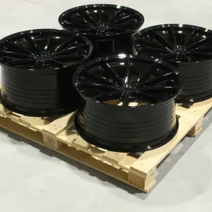 Dodaj do koszyka Set of JR37 21x9,5 + 21x10,5 ET35 5x112 Gloss Black