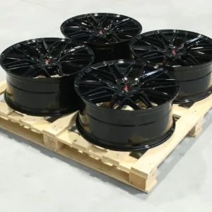 Oferta limitowana Set of JR28 20x8,5 ET35 5x120 Gloss Black