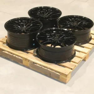 Set of CVR6 19x8 ET26 + 19x9 ET40 5x112 Platinum Black Do wyczerpania zapasów