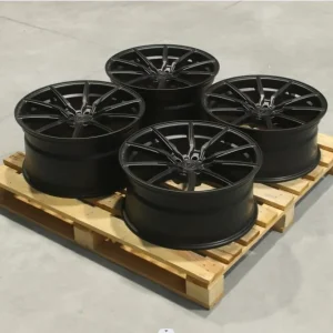 Taniej Set of CVR4 20x9 ET20 + 20x10 ET30 5x112 Matt Black