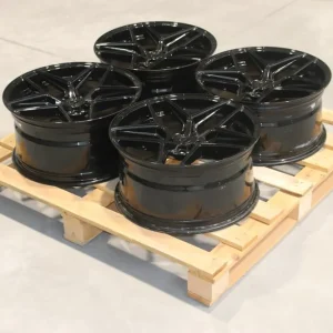 Set of CVR2 19x9,5 ET45 5x114,3 Platinum Black Premium